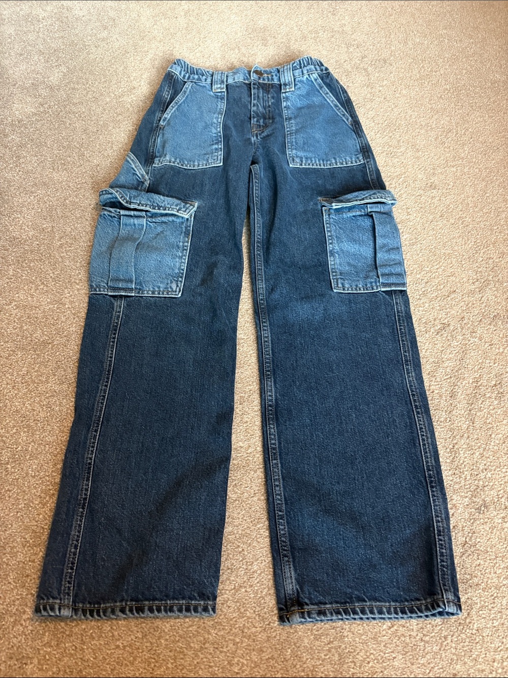 BDG Two-Tone Relaxed Cargo Jeans - Dark Blue & Light Blue Women’s size 26/2